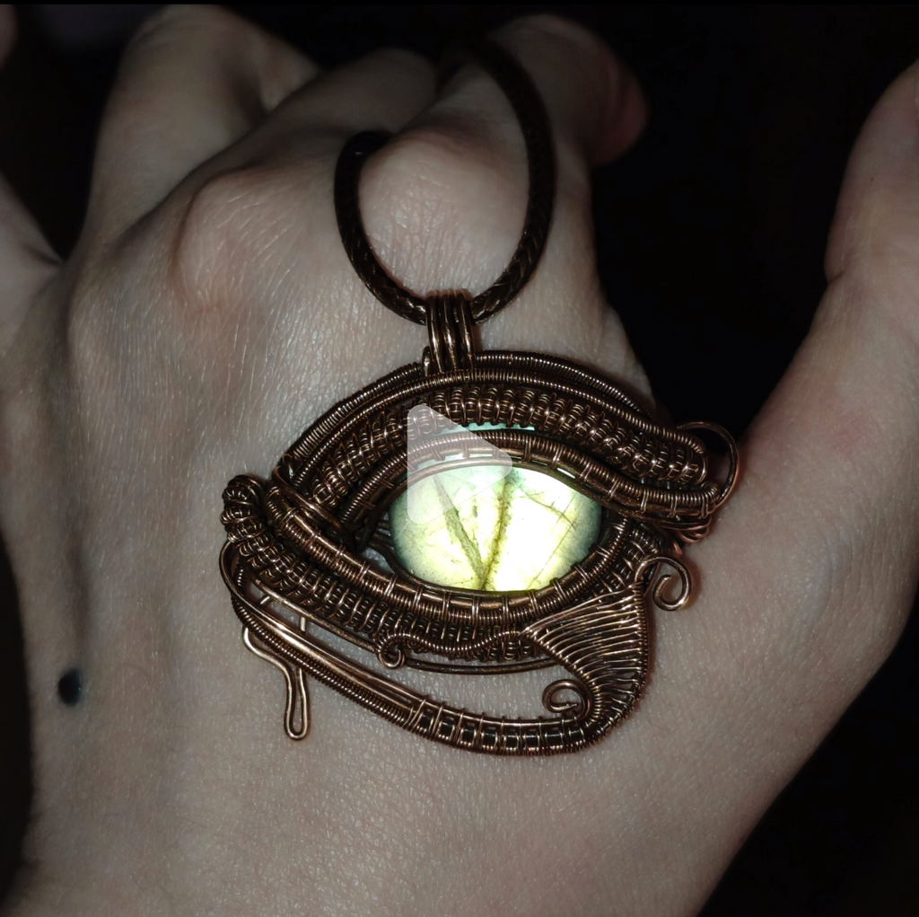 Eye of Horus Labradorite Necklace